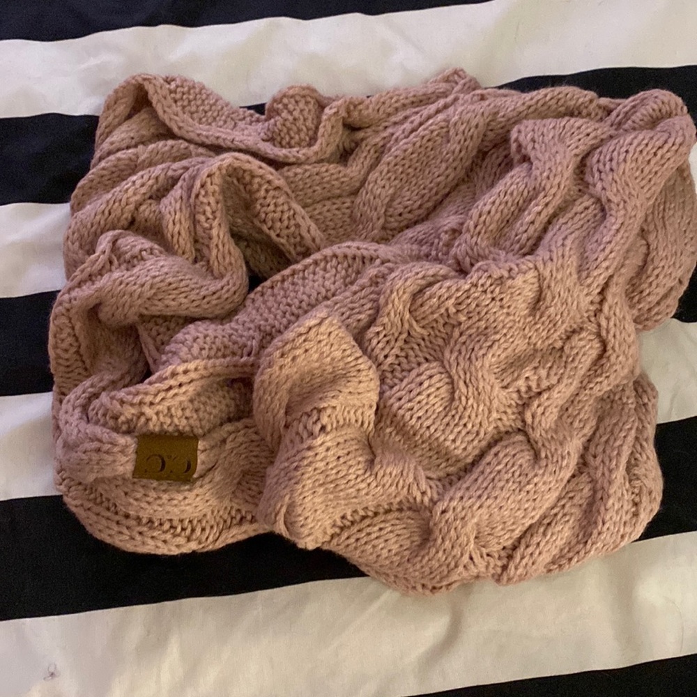 Cc winter hat n abandoned
